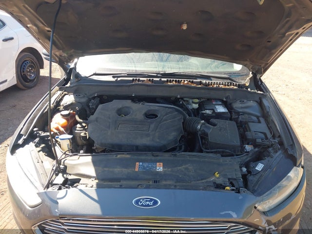 FORD FUSION SE - 10