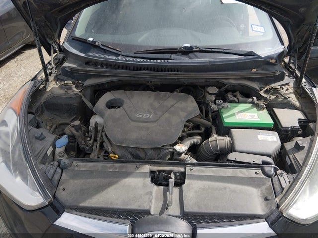 HYUNDAI VELOSTER - 10