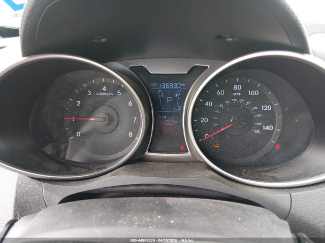 HYUNDAI VELOSTER - 7