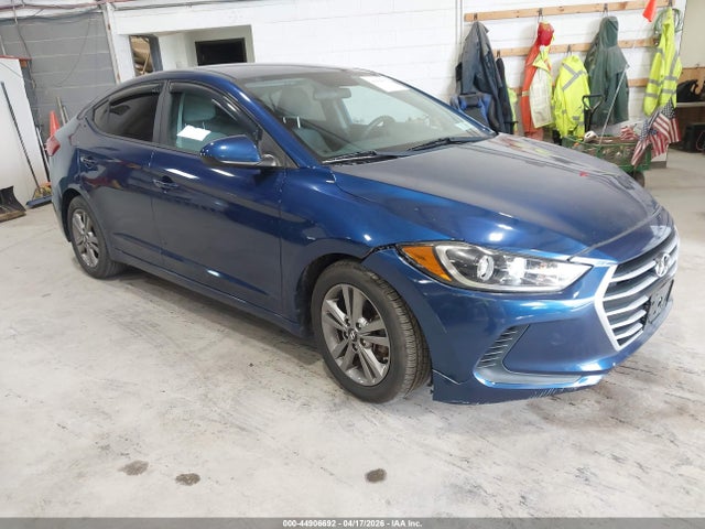 HYUNDAI ELANTRA SE - 1