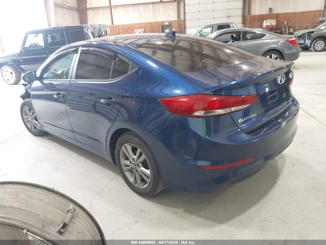 HYUNDAI ELANTRA SE - 3