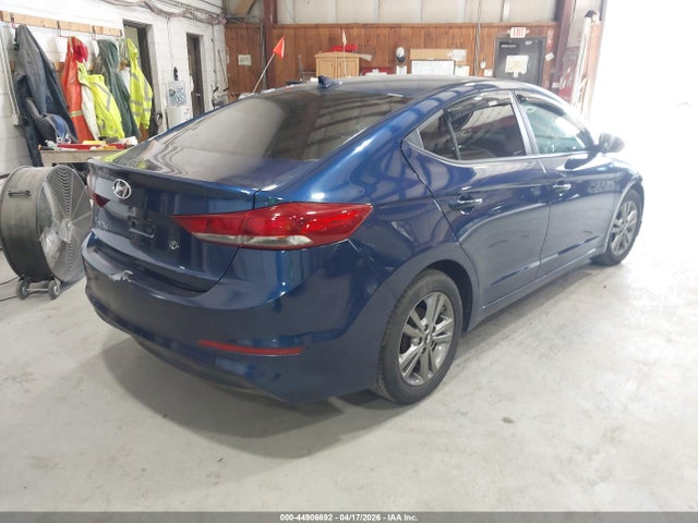 HYUNDAI ELANTRA SE - 4