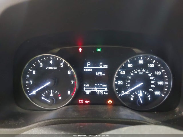 HYUNDAI ELANTRA SE - 7