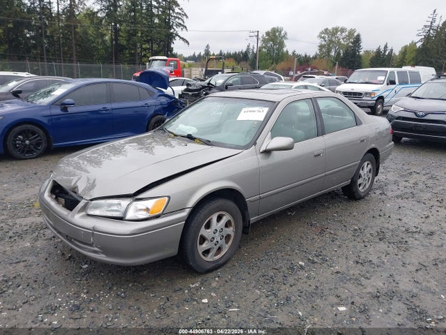 1998 Toyota CAMRY LE V6 photo 2