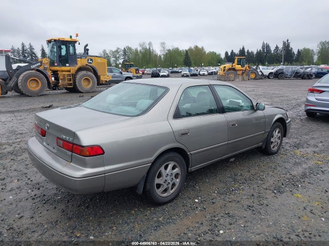 1998 Toyota CAMRY LE V6 photo 4