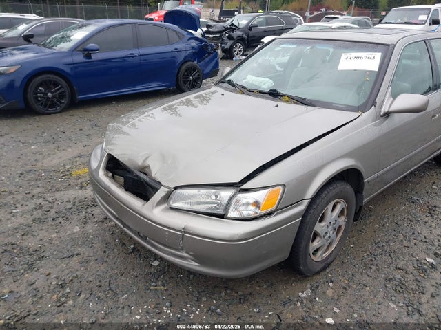 1998 Toyota CAMRY LE V6 photo 6