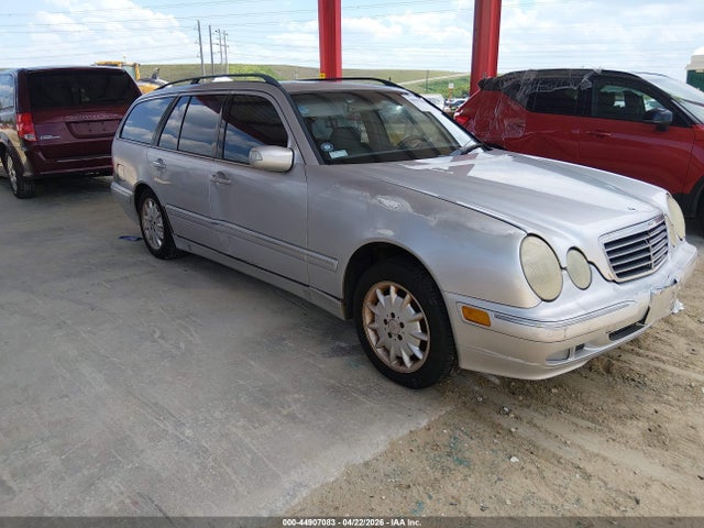 MERCEDES-BENZ E-CLASS - 1