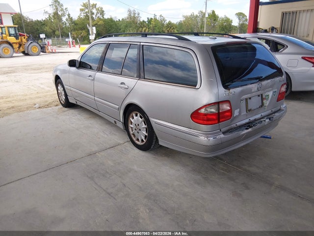 MERCEDES-BENZ E-CLASS - 3