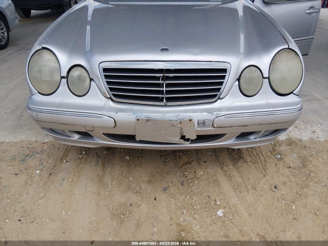 MERCEDES-BENZ E-CLASS - 6