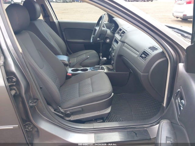 FORD FUSION SE - 5
