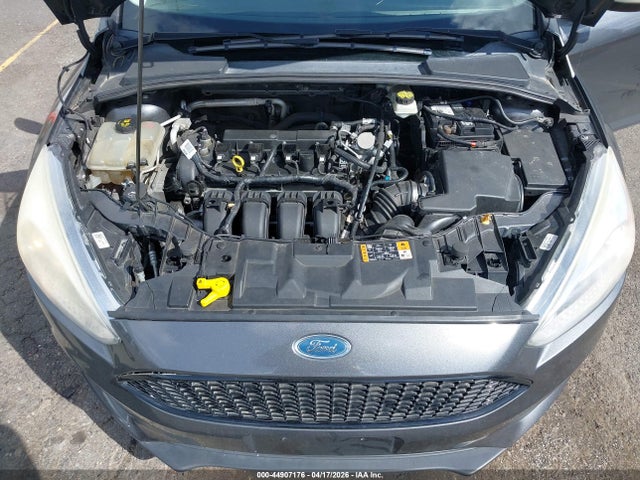 FORD FOCUS S - 10