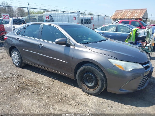 2016 TOYOTA CAMRY LE