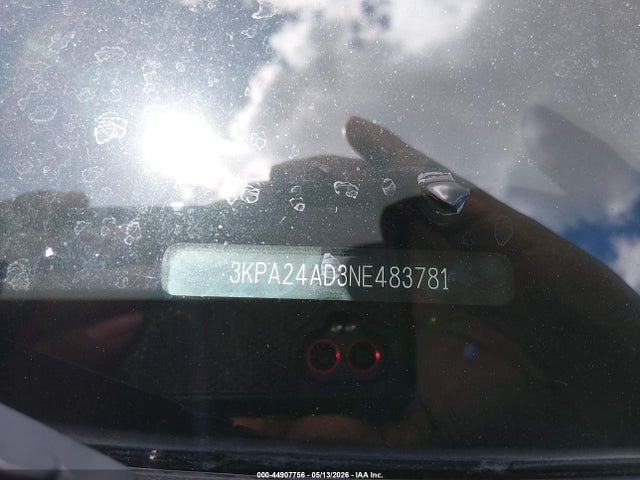 2022 KIA RIO LX — миниатюра 9