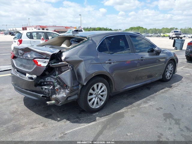 2020 Toyota CAMRY LE 照片 4