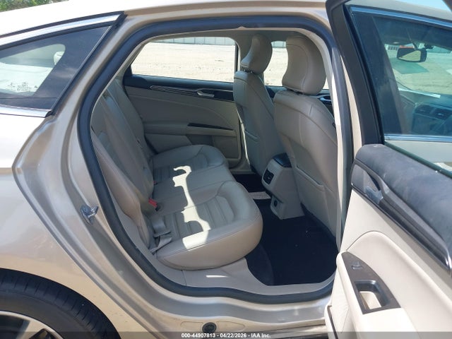 FORD FUSION SE - 8
