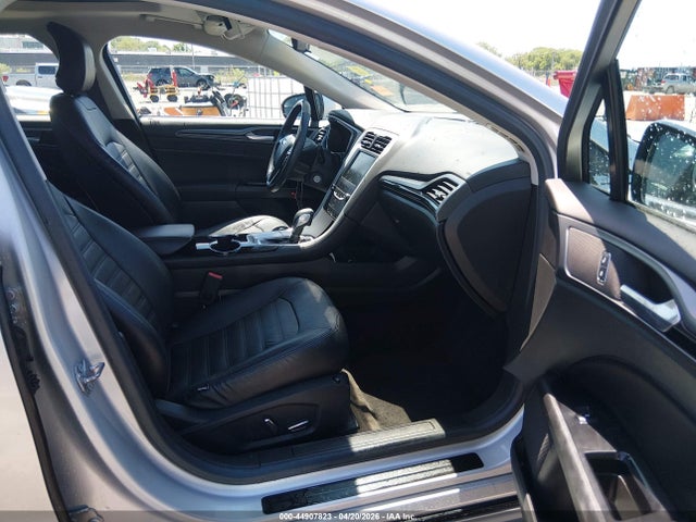 FORD FUSION SE - 5