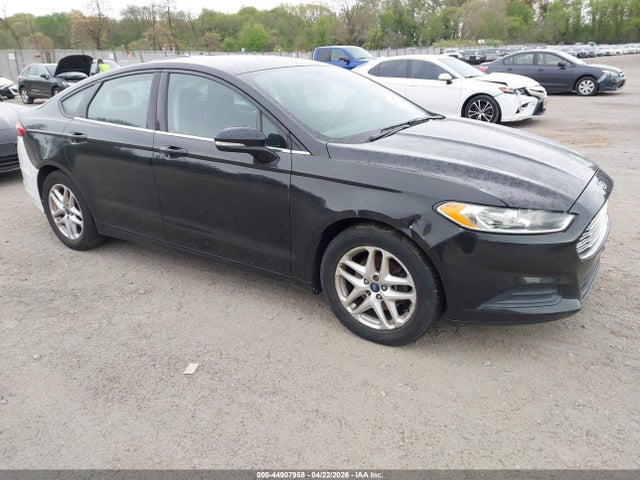 FORD FUSION SE - 1