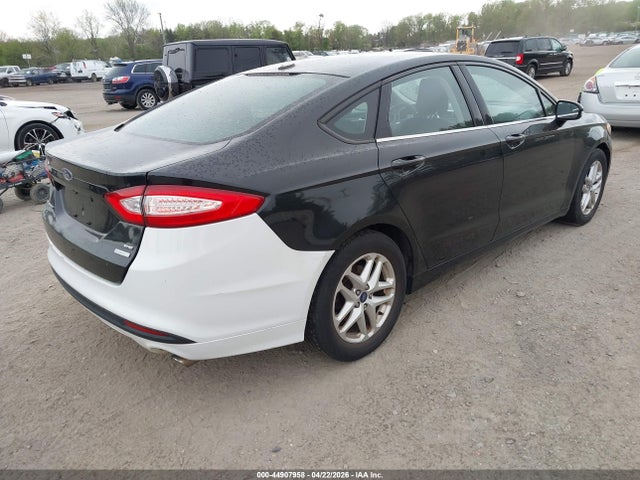 FORD FUSION SE - 4