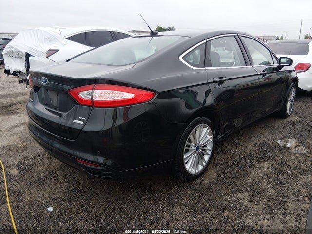 FORD FUSION SE - 4