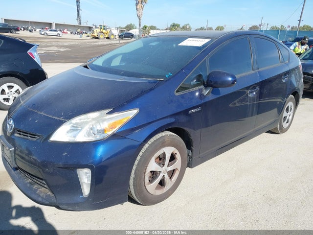 2014 Toyota PRIUS FOUR 照片 2