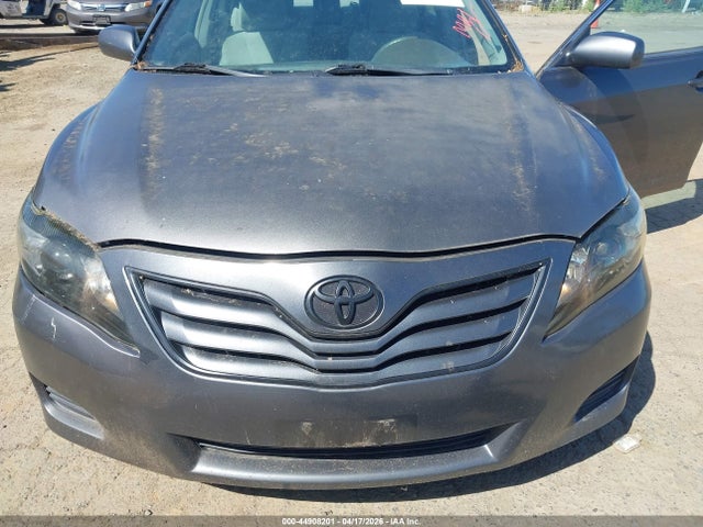 TOYOTA CAMRY - 6
