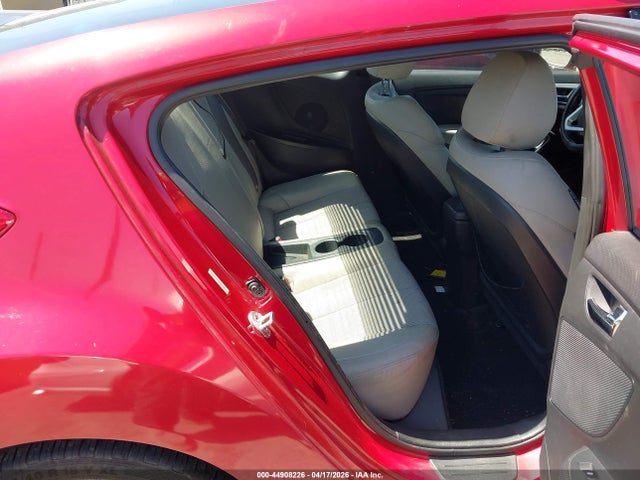 HYUNDAI VELOSTER BASE W/GRAY - 8