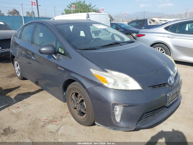 TOYOTA PRIUS - 1