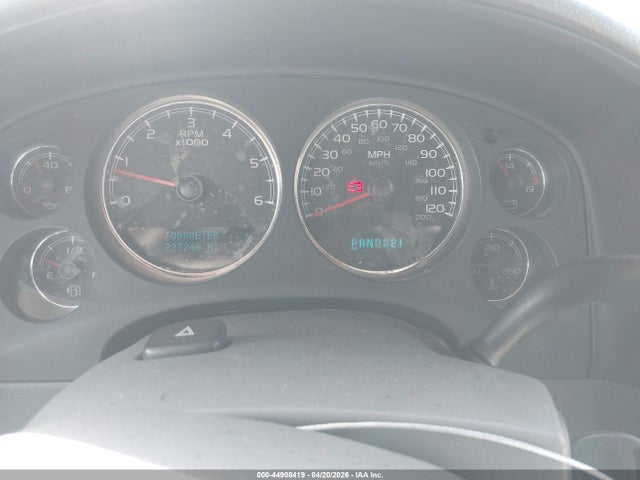 CHEVROLET AVALANCHE 1500 LT - 7