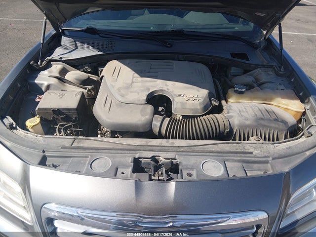 CHRYSLER 300 - 10