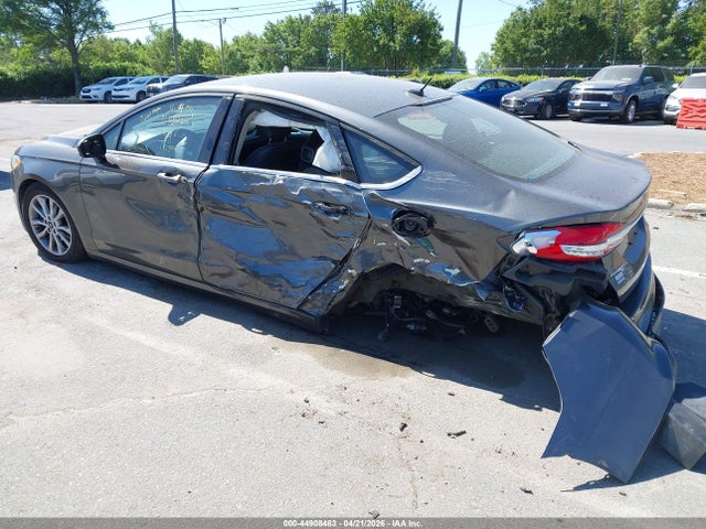 FORD FUSION SE - 3