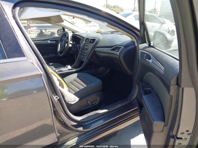 FORD FUSION SE - 5