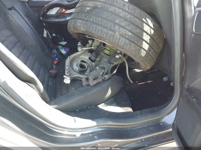 FORD FUSION SE - 8