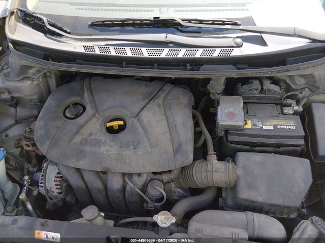 HYUNDAI ELANTRA GLS - 10