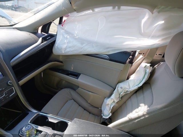 FORD FUSION SE - 5