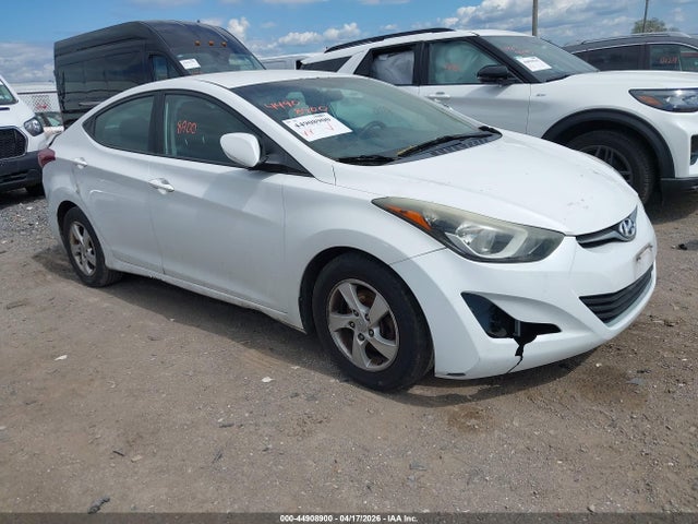 HYUNDAI ELANTRA SE - 1