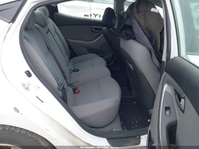 HYUNDAI ELANTRA SE - 8