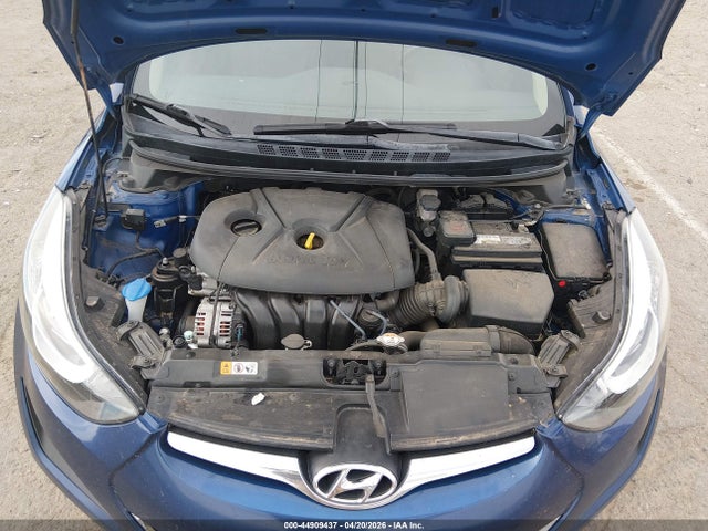 HYUNDAI ELANTRA SE - 10