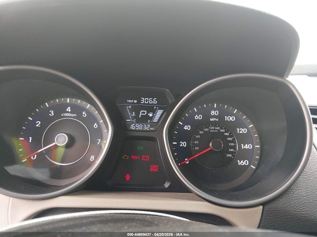 HYUNDAI ELANTRA SE - 7