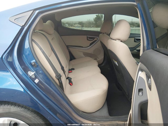 HYUNDAI ELANTRA SE - 8