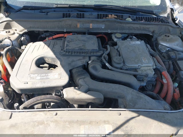 FORD FUSION ENERGI SE LUXURY - 10