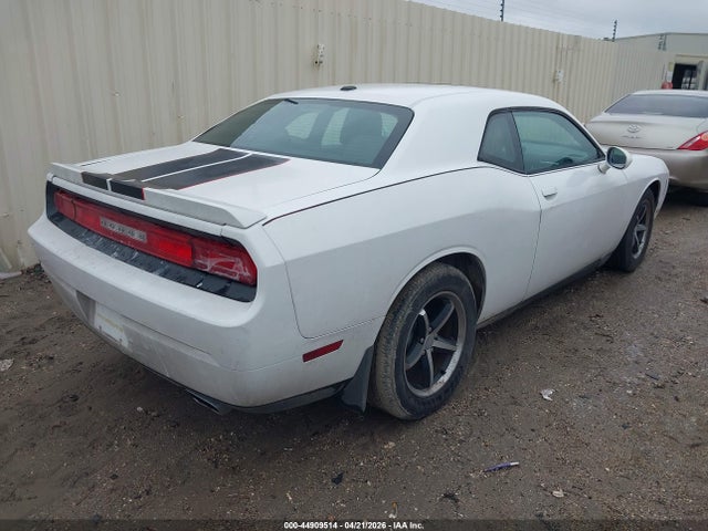 DODGE CHALLENGER - 4