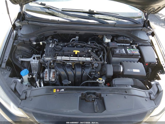 HYUNDAI ELANTRA VALUE EDITION - 10