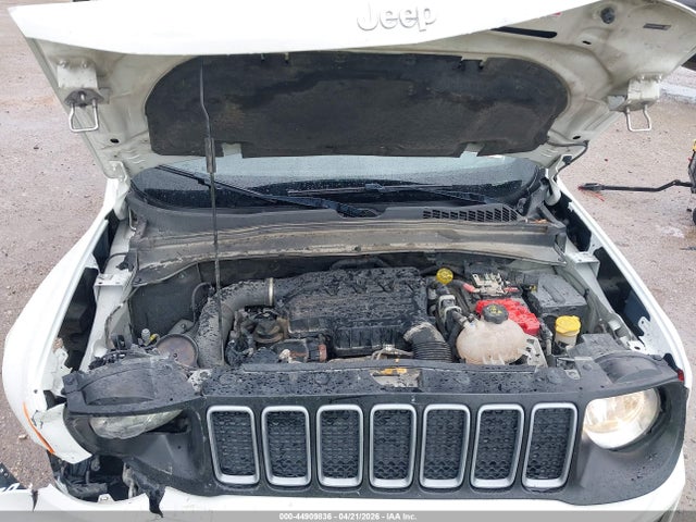 2023 JEEP RENEGADE LATITUDE 4X4 10