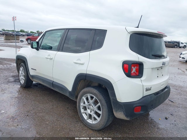 2023 JEEP RENEGADE LATITUDE 4X4 3