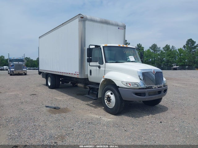2017 INTERNATIONAL DURASTAR 4300 