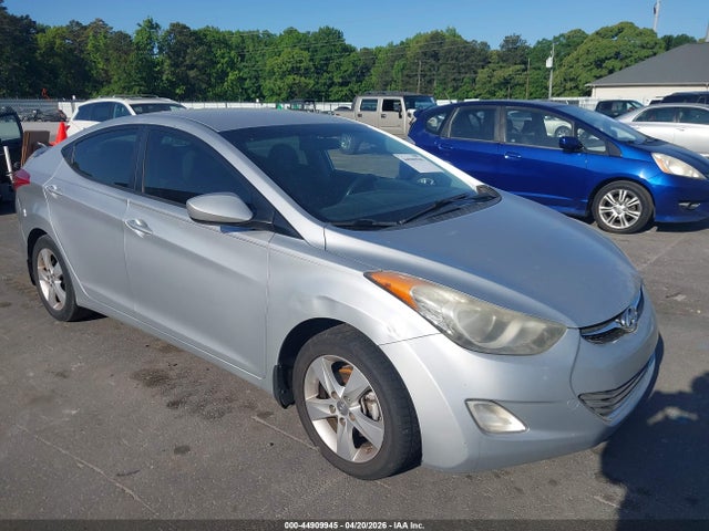 HYUNDAI ELANTRA GLS - 1