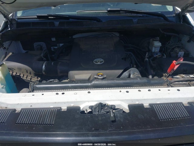 TOYOTA TUNDRA - 10