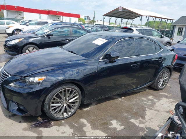 2015 Lexus IS 250 — миниатюра 14