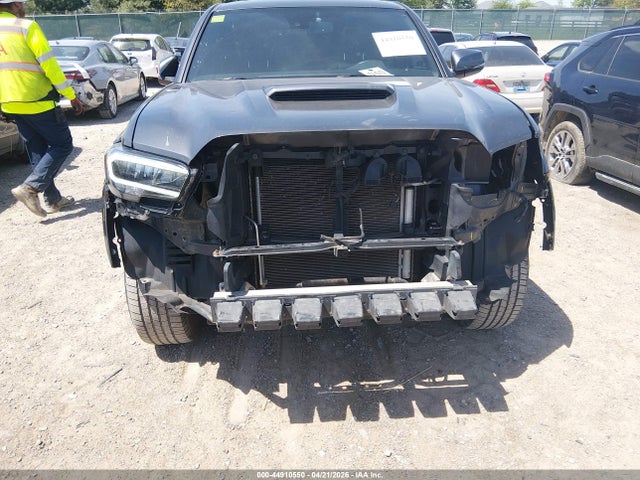 صورة 6 لـ 2021 Toyota TACOMA TRD SPORT