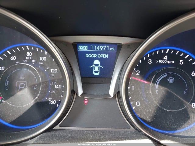 HYUNDAI GENESIS 2.0T - 7